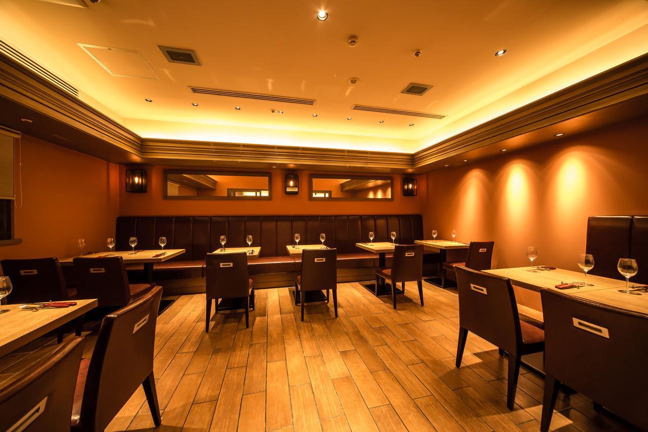 Osaka Tokyu Rei Hotel Экстерьер фото